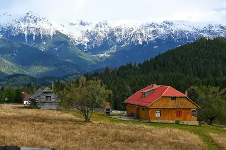 Rumania në autostradë: mundësi udhëtimi të rehatshme